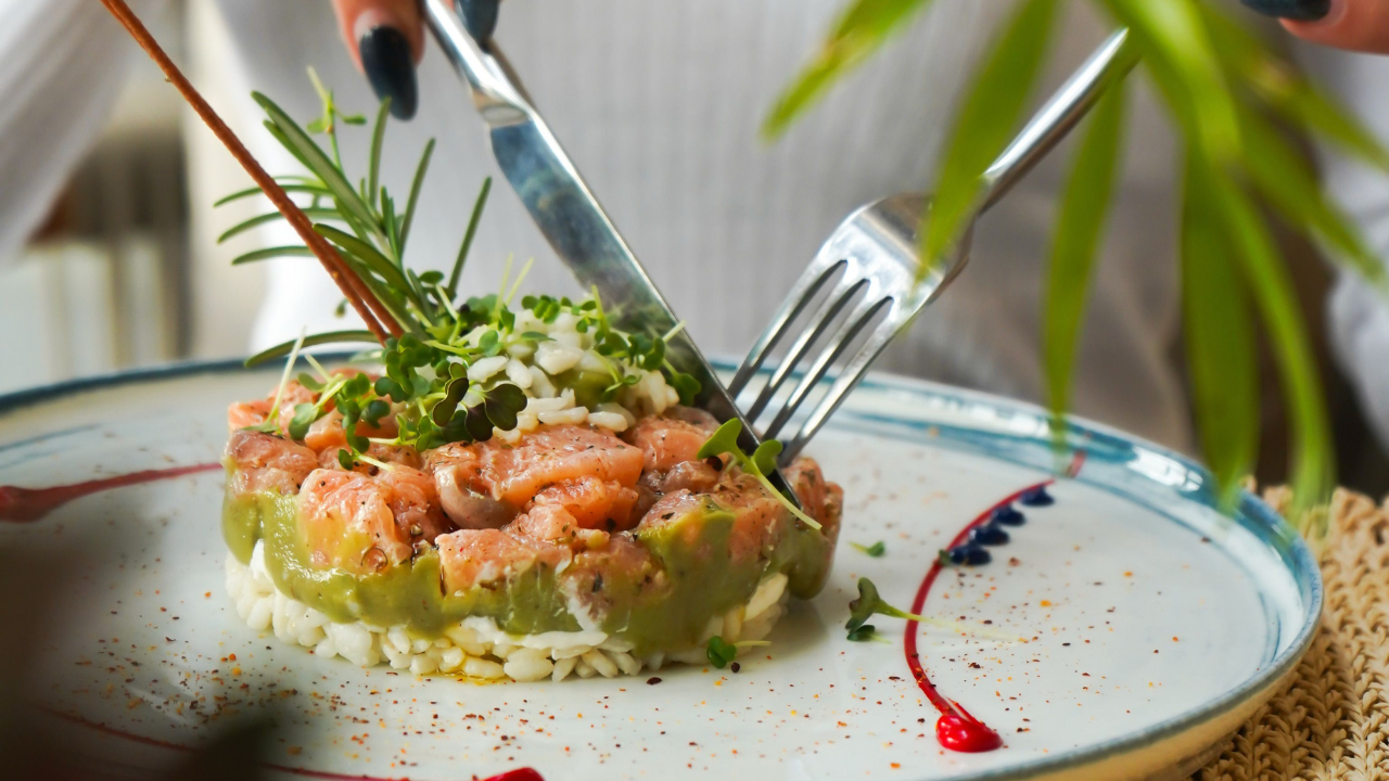 Ingredients your body will love: How to eat healthy when dining out